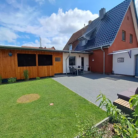 Mandelbaeumchen Semesterbostad Barth